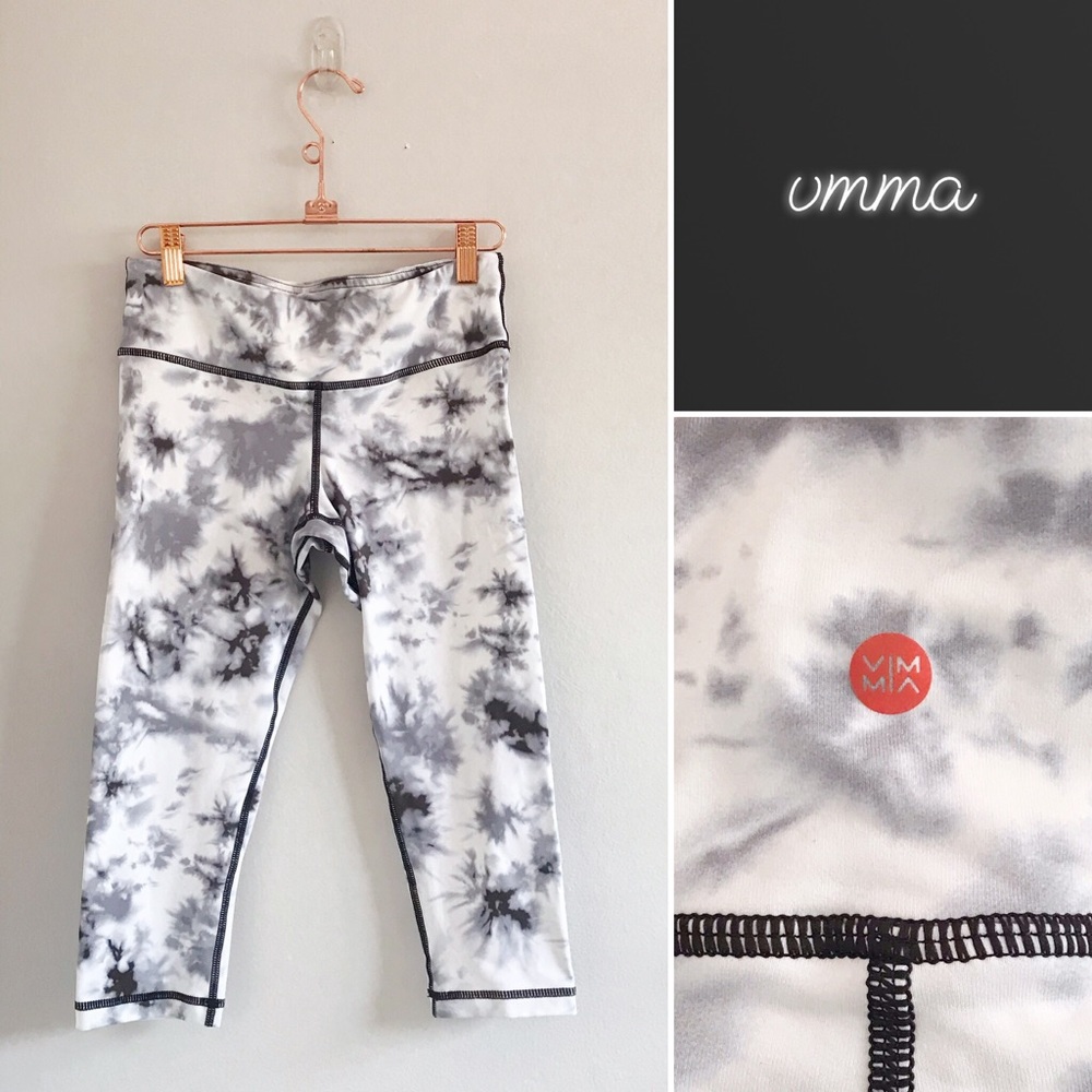 VMMA Tie Dye Cropped Yoga Leggings in Gray • S